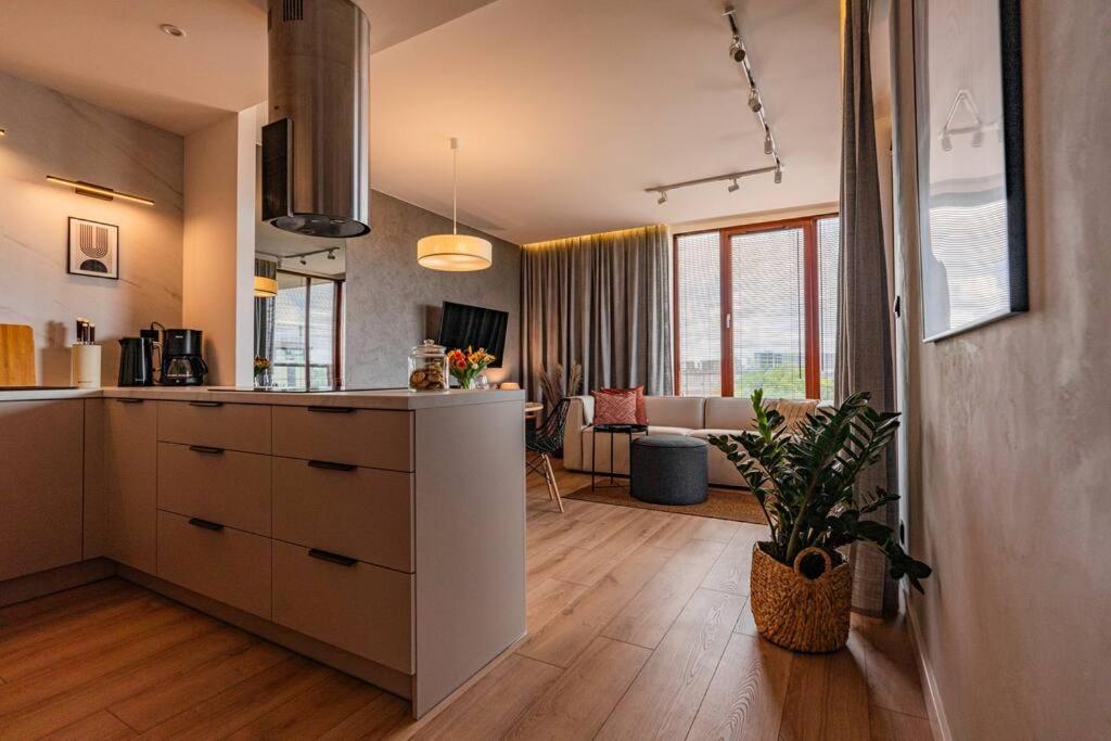Apartament Na Grabiszynskiej Wroclaw Exterior photo